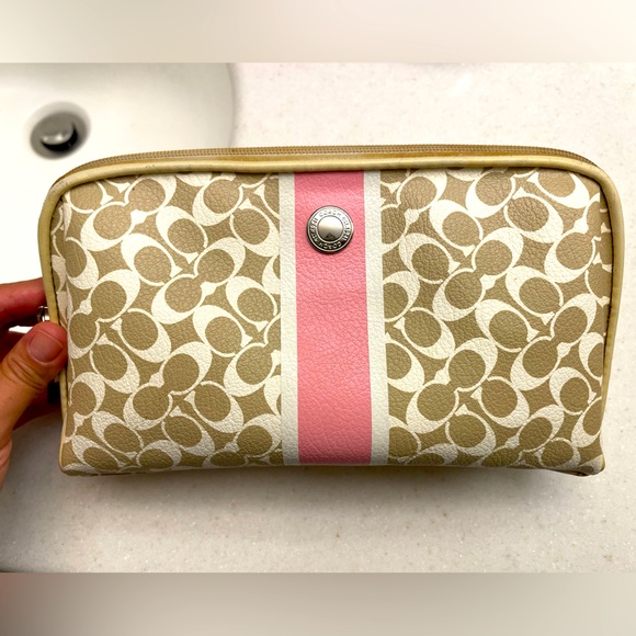 XX SOLD XX Large Coach toiletry/cosmetic bag beige & pink - Picture 1 of 7